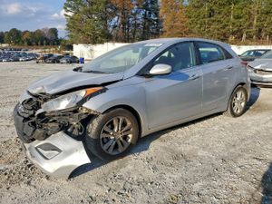Hyundai Elantra 2.0L 4 2015