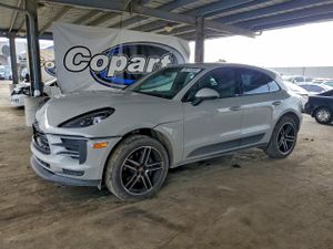Porsche Macan 2.0L 4 2021