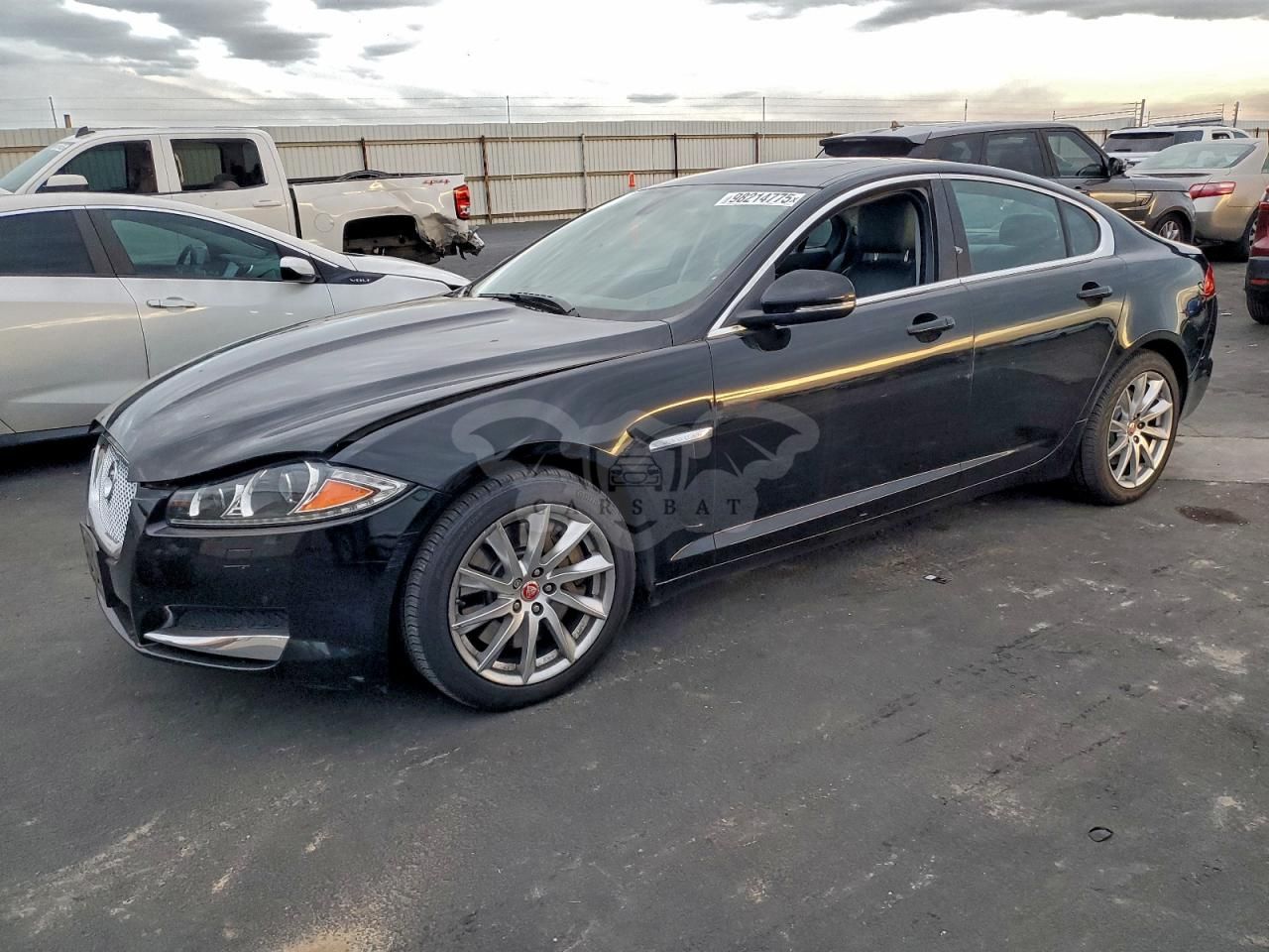 Jaguar XF 2.0T PREMIUM 2.0L 4 2015