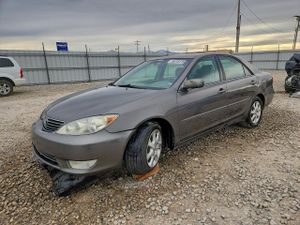 Toyota Camry LE 2.4L 4 2005