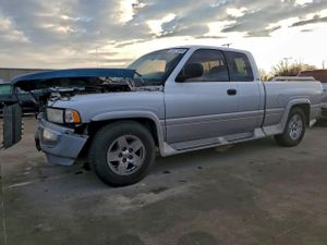 Dodge RAM 5.9L 8 2000