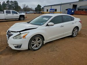 Nissan Altima 3.5S 3.5L 6 2013