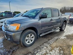 Nissan Titan S 5.6L 8 2014