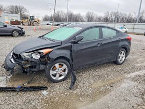Hyundai Elantra GLS 1.8L 4 2013