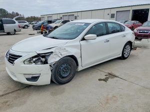 Nissan Altima 2.5 2.5L 4 2015