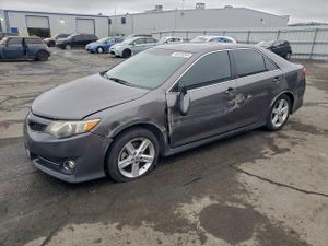 Toyota Camry L 2.5L 4 2013