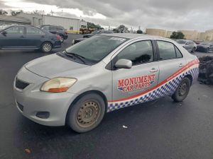 Toyota Yaris 1.5L 4 2011