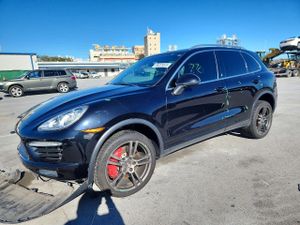 Porsche Cayenne TURBO 4.8L 8 2012