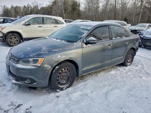 Volkswagen Jetta SE 2.0L 4 2013