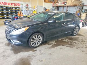 Hyundai Sonata SE 2.4L 4 2013