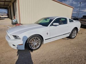 Ford Mustang 3.7L 6 2014