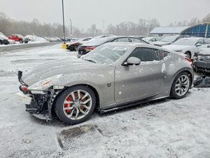 Nissan 370z 3.7L 6 2009