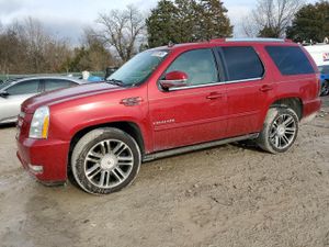 Cadillac Escalade PREMIUM 6.2L 8 2012