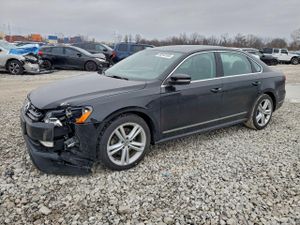 Volkswagen Passat SEL 3.6L 6 2013
