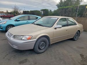 Toyota Camry LE 2.2L 4 1997