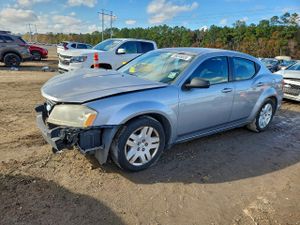 Dodge Avenger SE 2.4L 4 2013