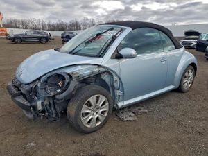 Volkswagen Beetle 2.5L 5 2010