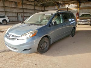 Toyota Sienna CE 3.5L 6 2009