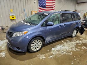 Toyota Sienna LE 3.5L 6 2014