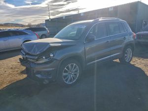 Volkswagen Tiguan S 2.0L 4 2012