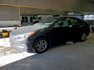 Hyundai Sonata SE 2.4L 4 2015