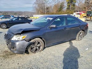 Toyota Camry BASE 2.5L 4 2010