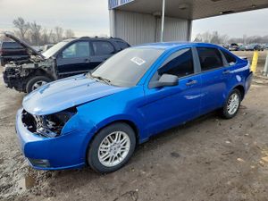 Ford Focus SE 2.0L 4 2010