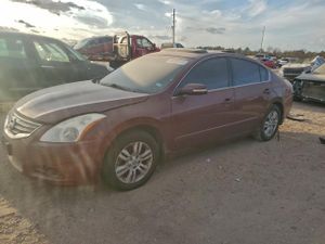 Nissan Altima BASE 2.5L 4 2010