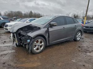 Ford Focus SE 2.0L 4 2014