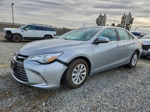 Toyota Camry LE 2.5L 4 2015