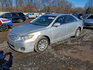 Toyota Camry BASE 2.5L 4 2011