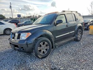 Nissan Pathfinder S 4.0L 6 2012