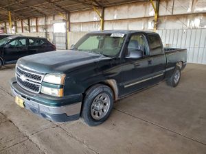 Chevrolet Silverado 1500 C1500 4.8L 8 2006