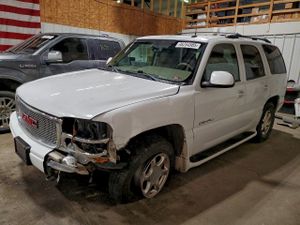 GMC Yukon DENALI 6.0L 8 2004