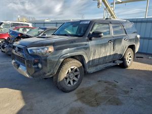 Toyota 4Runner SR5/SR5 PREMIUM 4.0L 6 2015