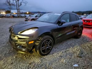 Porsche Macan 2.0L 4 2021