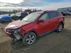 Toyota Rav4 XLE 2.5L 4 2014