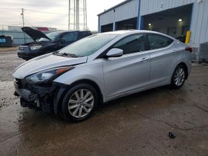 Hyundai Elantra SE 1.8L 4 2015