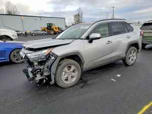 Toyota Rav4 XLE 2.5L 4 2025