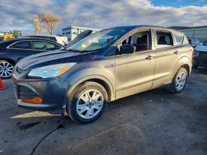 Ford Escape S 2.5L 4 2015