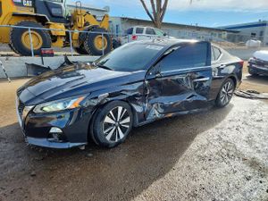 Nissan Altima SL 2.5L 4 2020