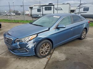 Hyundai Sonata SE 2.4L 4 2015
