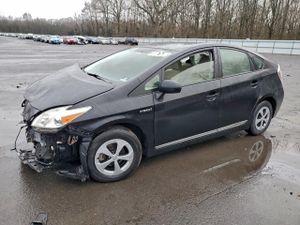 Toyota Prius 1.8L 4 2013