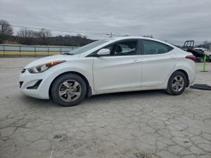 Hyundai Elantra SE 1.8L 4 2015