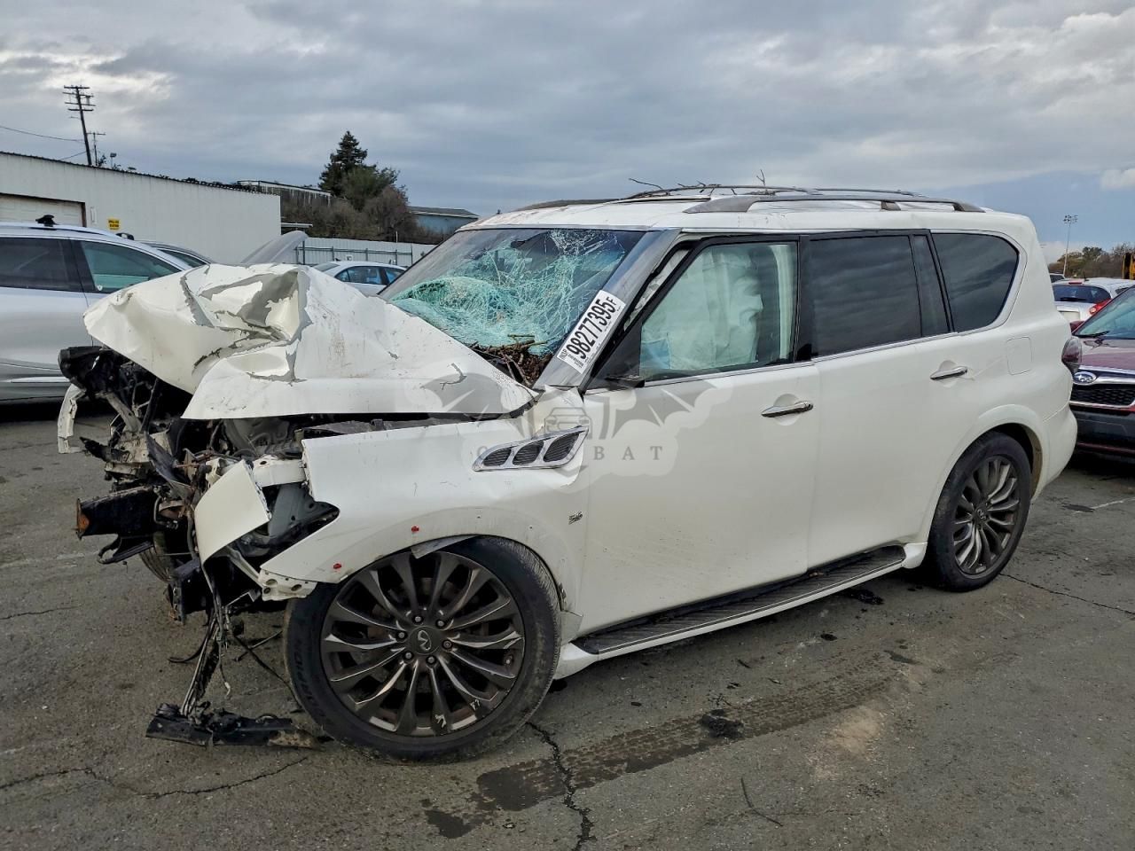 Infiniti QX80 5.6L 8 2015