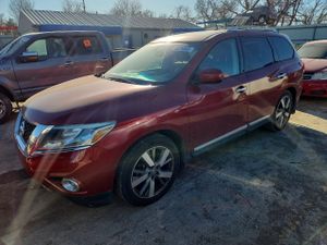 Nissan Pathfinder S 3.5L 6 2015