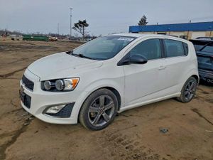 Chevrolet Aveo (Sonic) RS 1.4L 4 2013