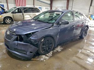 Chevrolet Cruze LS 1.8L 4 2014