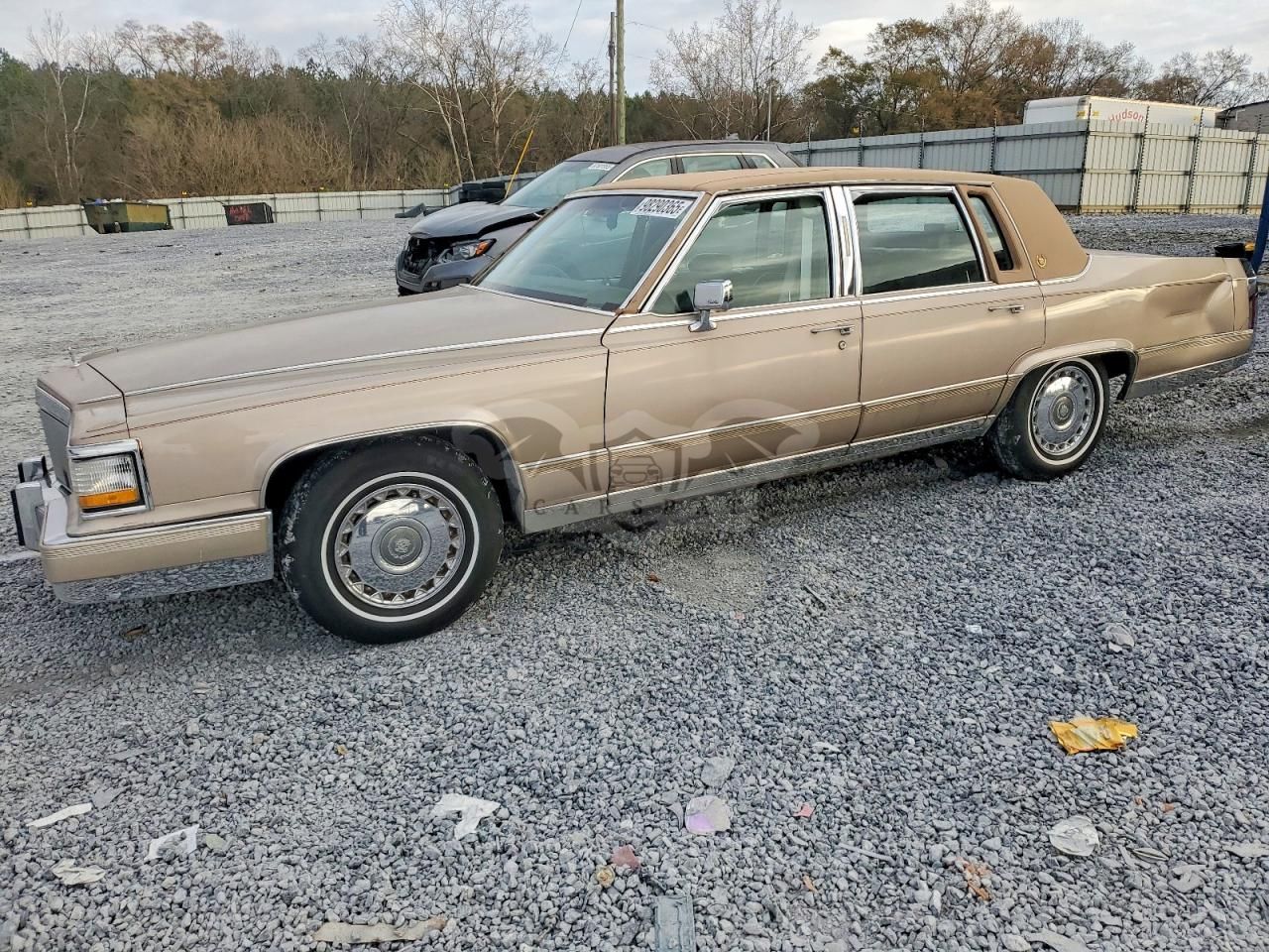 Cadillac Brougham 5.7L 8 1991
