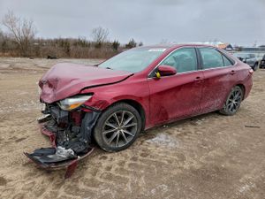 Toyota Camry LE 2.5L 4 2015